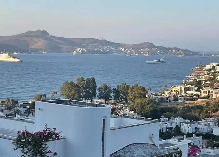 Family With Rooftop Sea Views In Yalikavak * 博德鲁姆