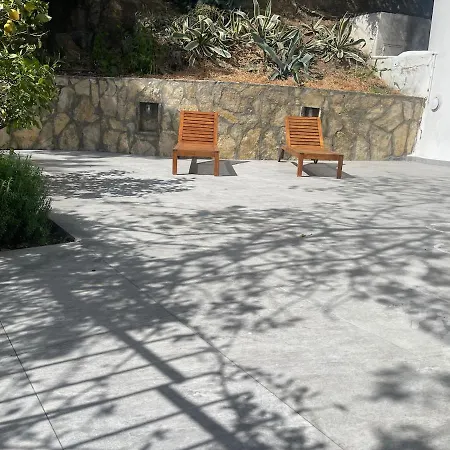 Family With Rooftop Sea Views In Yalikavak *