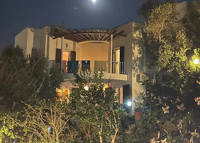 Villa Family With Rooftop Sea Views In Yalikavak *