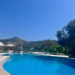 Villa Family With Rooftop Sea Views In Yalikavak