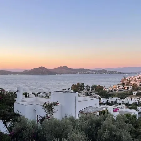 فيلة Family With Rooftop Sea Views In Yalikavak بودروم