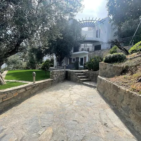 ヴィラ Family With Rooftop Sea Views In Yalikavak