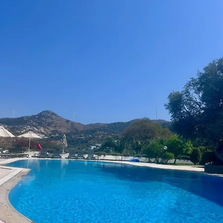 فيلة Family With Rooftop Sea Views In Yalikavak