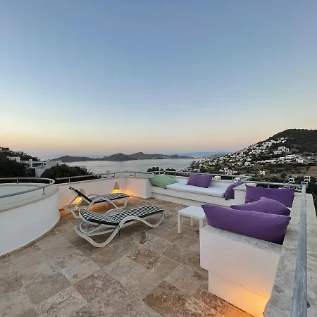 فيلة Family With Rooftop Sea Views In Yalikavak