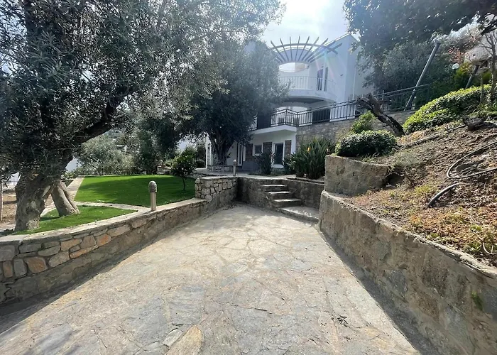 ヴィラ Family With Rooftop Sea Views In Yalikavak