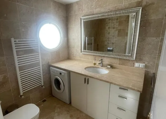 ヴィラ Family With Rooftop Sea Views In Yalikavak