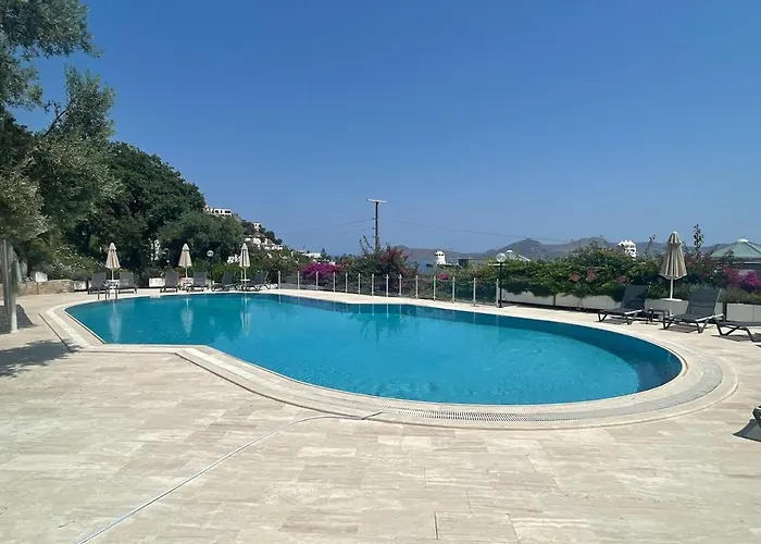 Family With Rooftop Sea Views In Yalikavak ヴィラ ボドルム