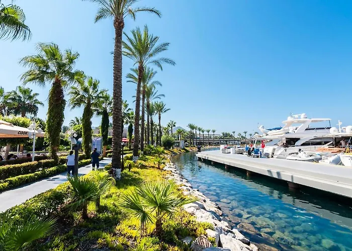 Family With Rooftop Sea Views In Yalikavak