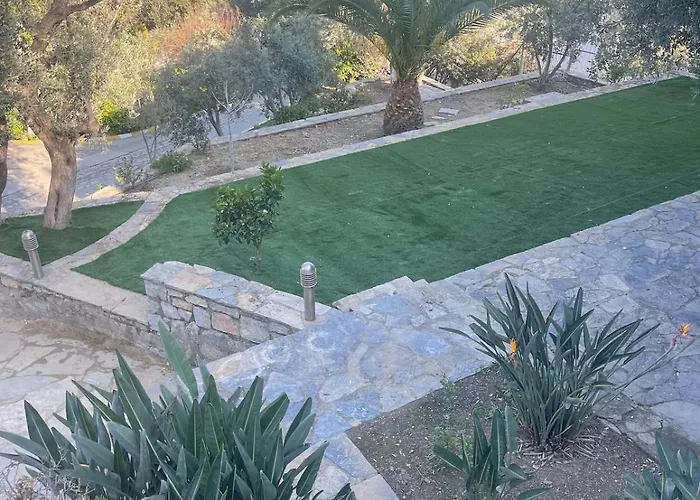 Family With Rooftop Sea Views In Yalikavak