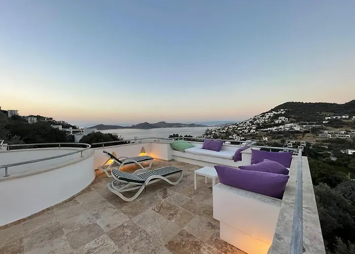 ヴィラ Family With Rooftop Sea Views In Yalikavak